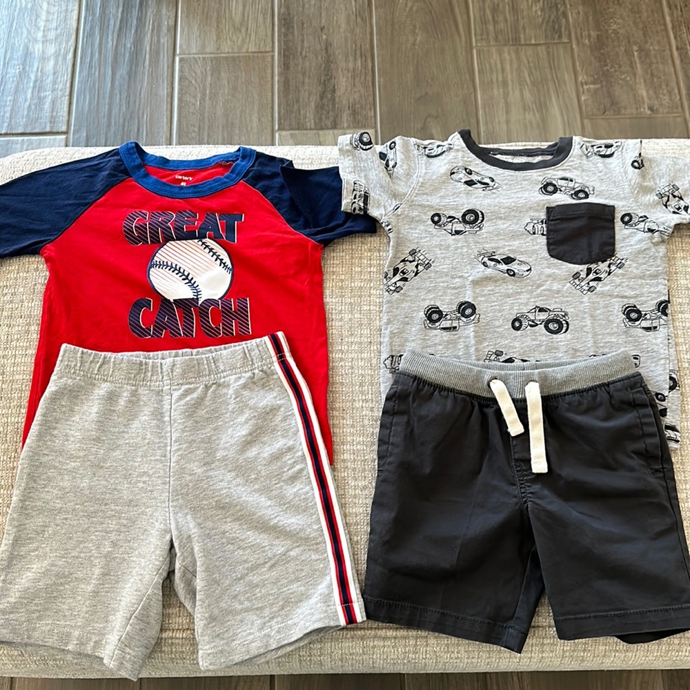 Carter’s Boys Outfit Size 4T
